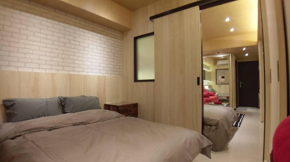 Your Cozzi Room 1 min to Ximen MRT Station Exit 6 Apartment in Taipei City