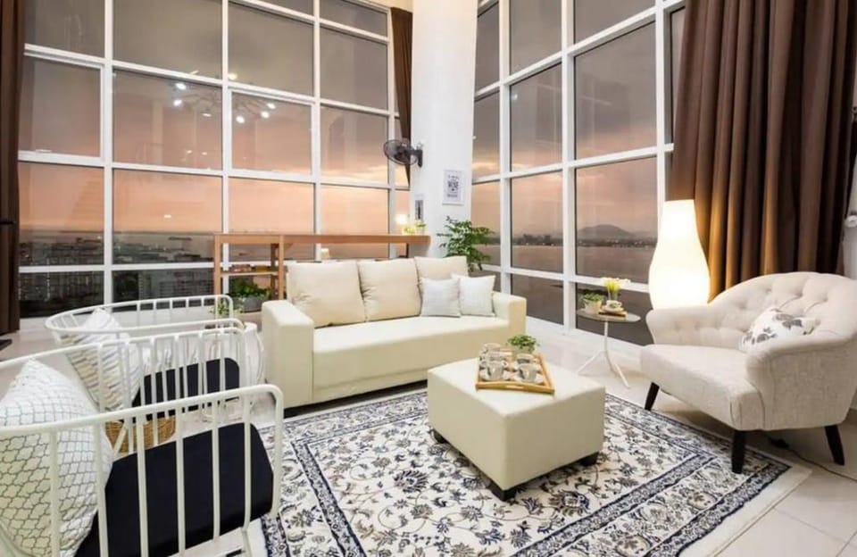 Block B Seaview Unit @ Maritime Suite Apartment in George Town