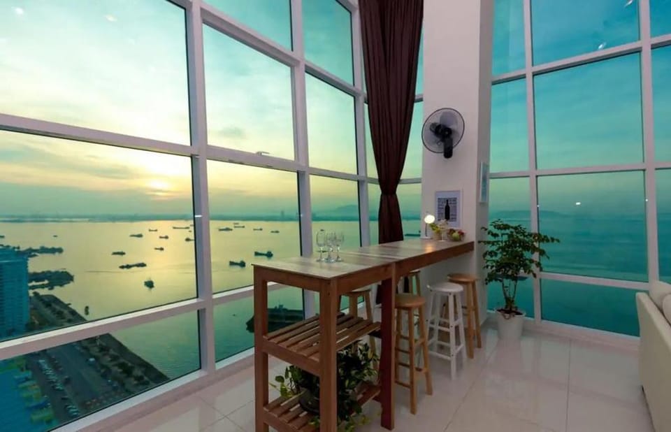 Block B Seaview Unit @ Maritime Suite Apartment in George Town
