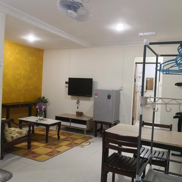 D'Ros GuestHouse Vacation rental in Kota Kinabalu