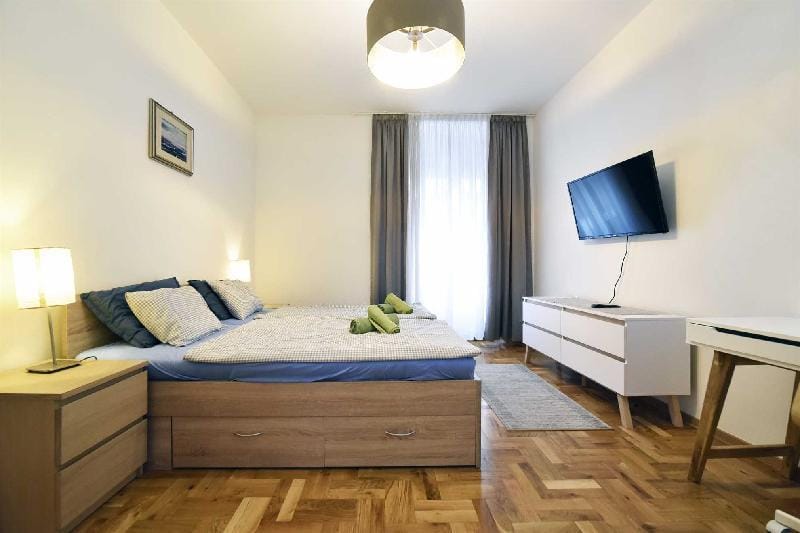 City center luxery spa apartment with parking Apartment in City of Zagreb