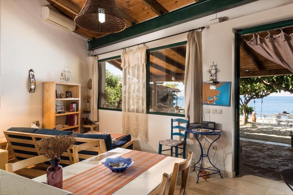 Entire house - 2 annexed apartments -Private place to swim-large terrace- Unlimited view Vacation rental in Crete