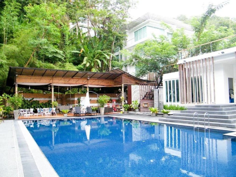 Quiet Hillside 2 Bedroom Condo Apartment in Kamala