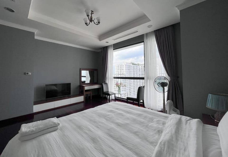 Royal City services apartment 3 bedrooms Apartment in Hanoi