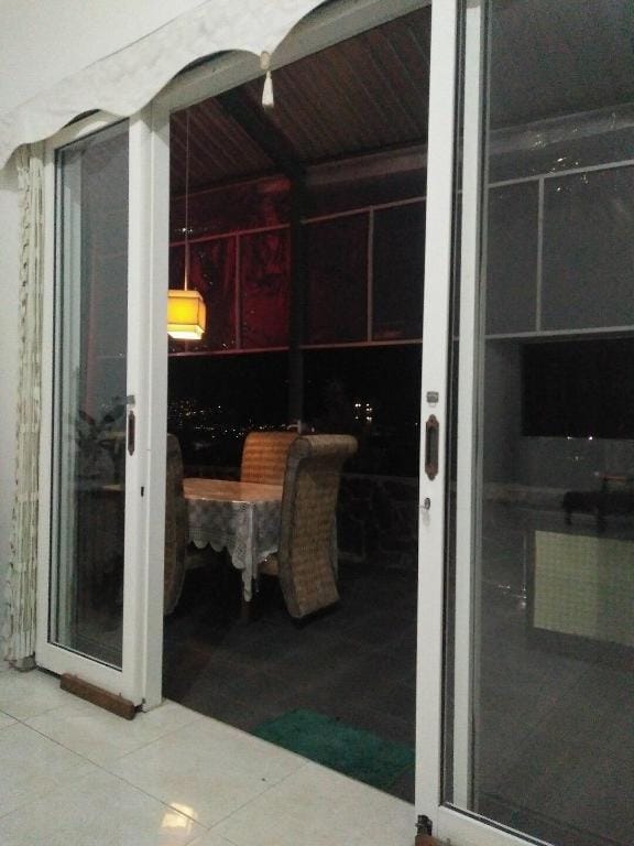 Susi Homestay Vacation rental in Batu