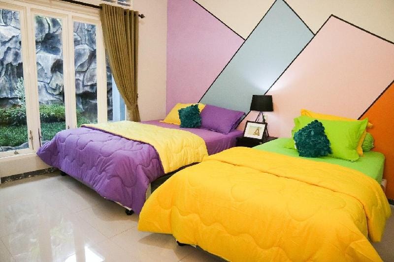 VILLA SHASHA 3bedroom depan JATIM PARK 2 pas Villa in Batu