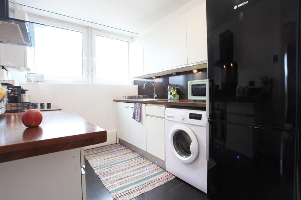 Bright Comfortable Chelsea flat - Great Location! Apartment in London
