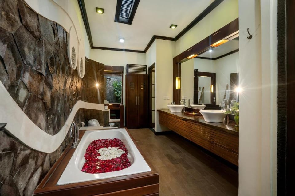 Adore 1 BR Private Pool Villa #Z32 Villa in North Kuta