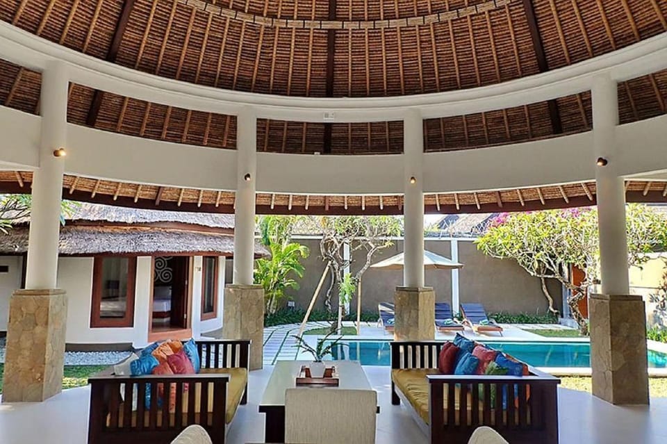 Adore 3 BR Pool Villa #Z11 Villa in Kuta