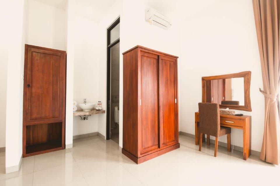 Stunning 1 BR Deluxe Share Pool#M58 Apartment in North Kuta