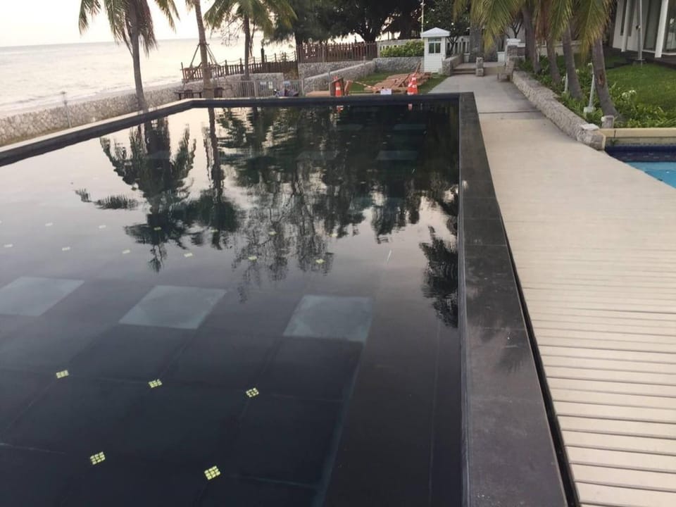 Best Pool Access Beachfront Nice Furnish 1bedroom Apartment in Hua Hin District
