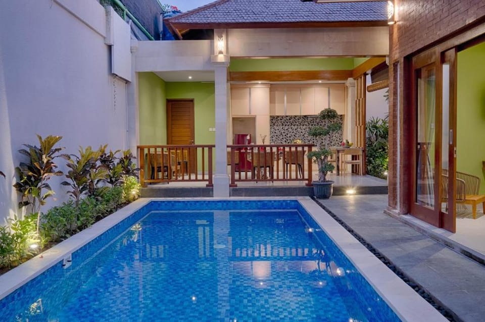 Entire 2 Bedroom Private  Pool Villa #LZ2 Villa in North Kuta