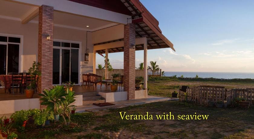 KC Beachfront Bed and Breakfast in Terengganu, Malaysia