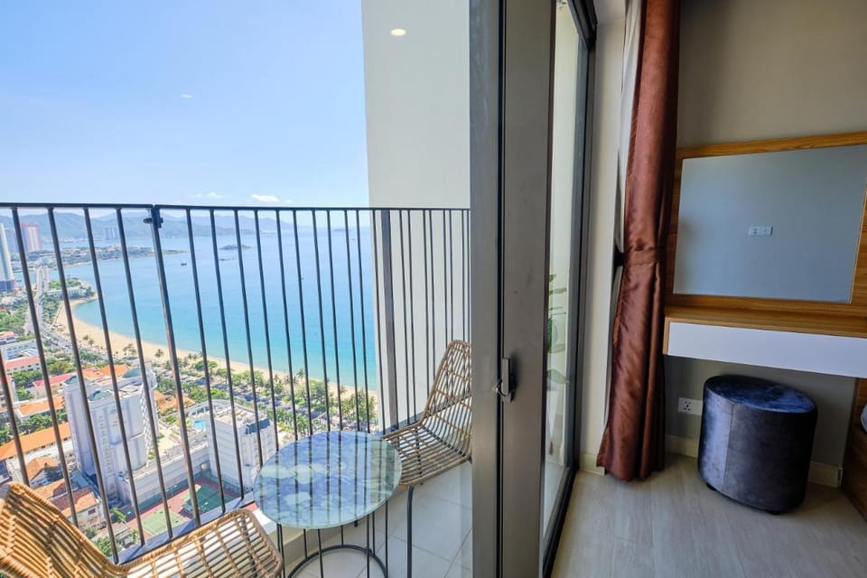 Ocean Sun Apartment - Gold Coast Hotel in Nha Trang