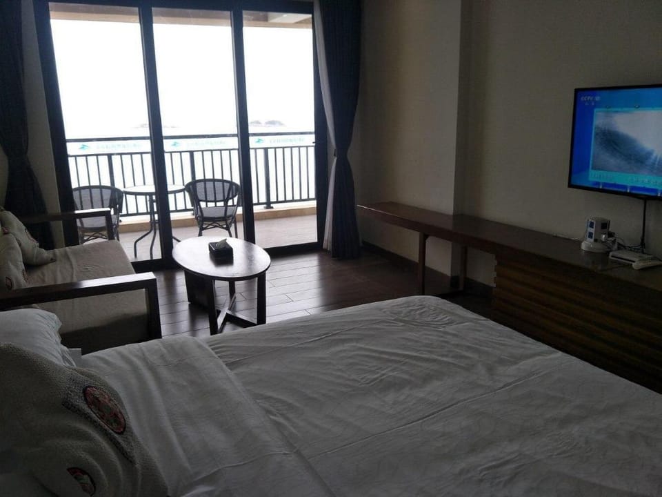 A:270度全海景大阳台，清新地中海风格，情侣大床房 Apartment in Guangdong