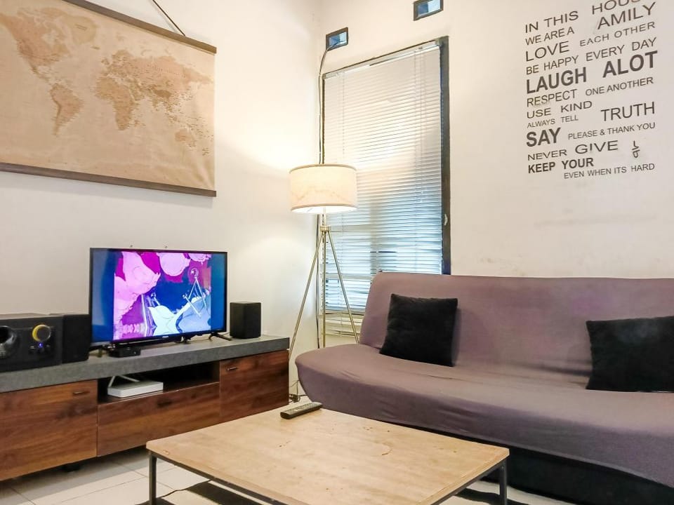 SLEEP HOUSE 2BR Wifi Unlimited Vacation rental in West Java