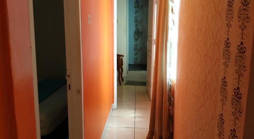Pemda 22 Mansion Mitra RedDoorz Hotel in West Java