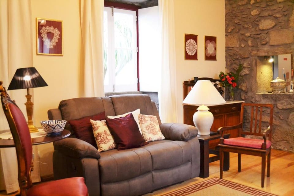 Private Eco-friendly Holiday cottage with sea and mountain view Vacation rental in Azores District