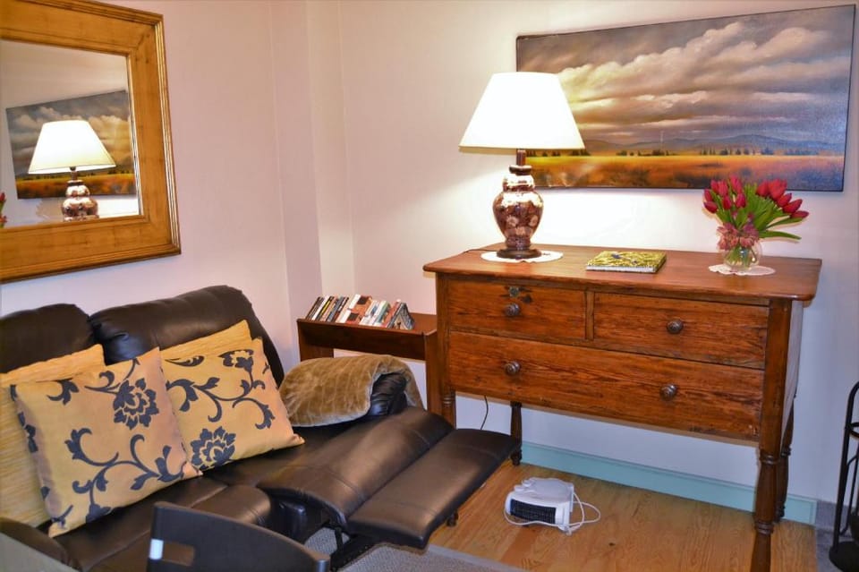 Holiday cottage rental with shared pool and sea and mountain view Vacation rental in Azores District