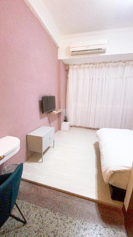 Qinghai B&B 晴海民宿 友愛201 二房人房  免費停停車 Vacation rental in Kaohsiung