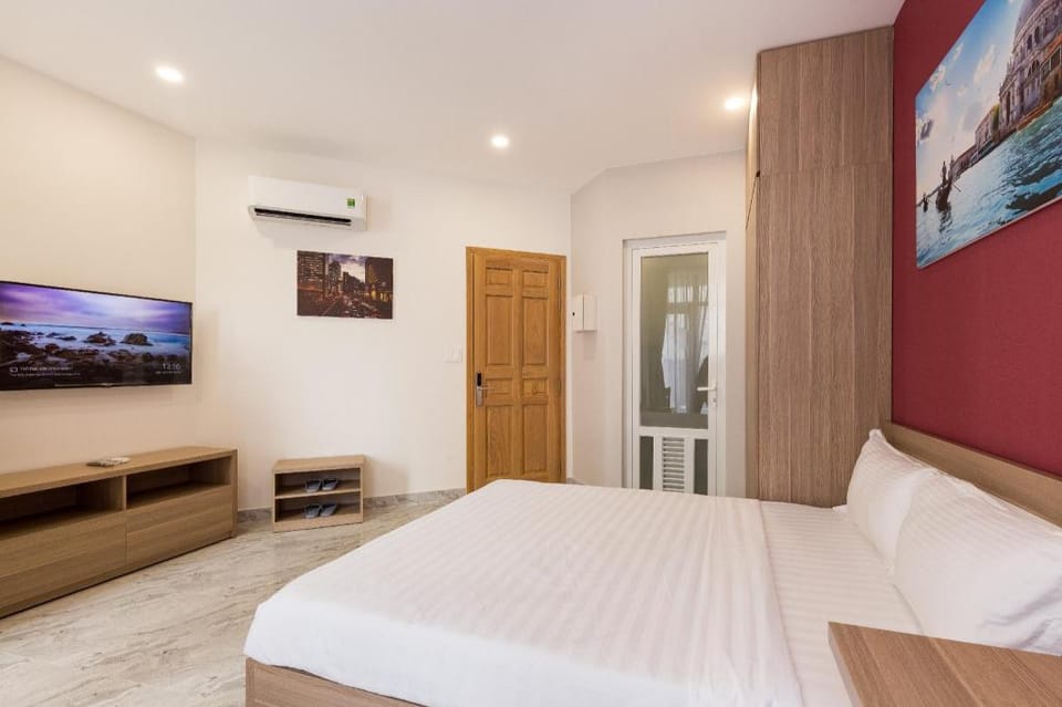 Studio 2pax with balcony-Near Airport-TheArrivals Apartment in Ho Chi Minh City