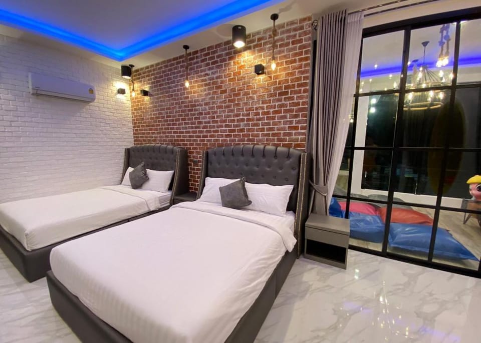 Modern Indy Loft Brick  Huahin pool villa  Vacation rental in Hua Hin District