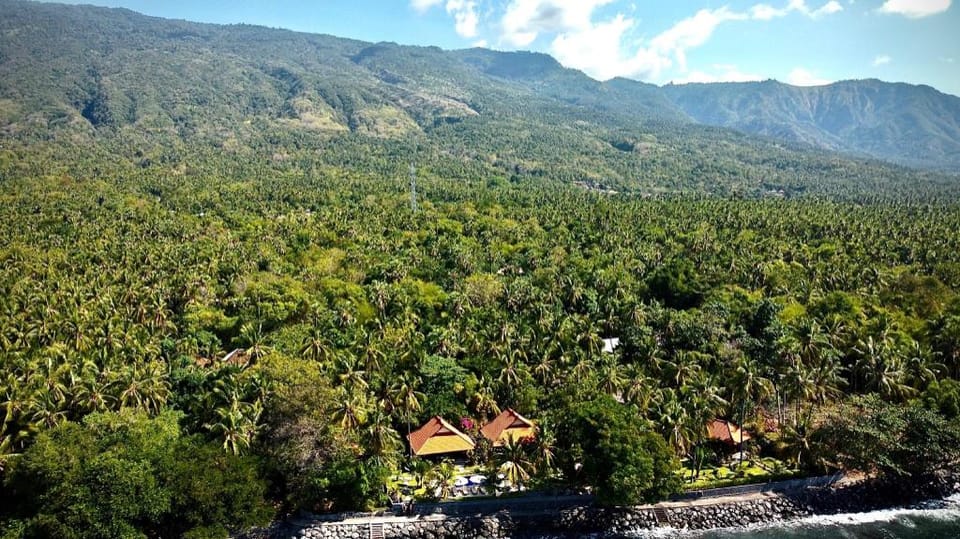 Deluxe Bungalow mit Meerblick Vacation rental in Bali