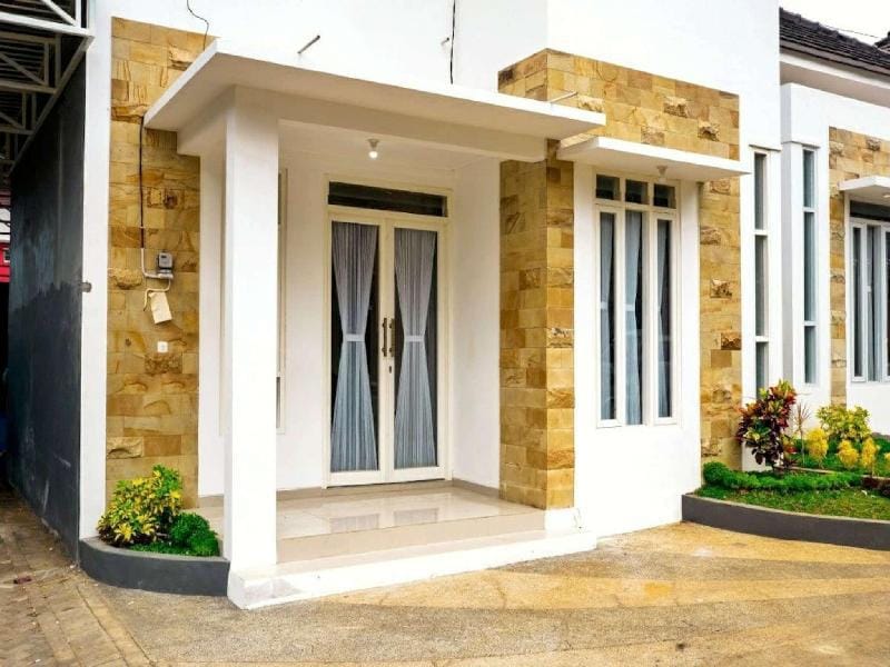 Villa D'coopers7 depan JATIM PARK2 pas 2bedroom Villa in Batu