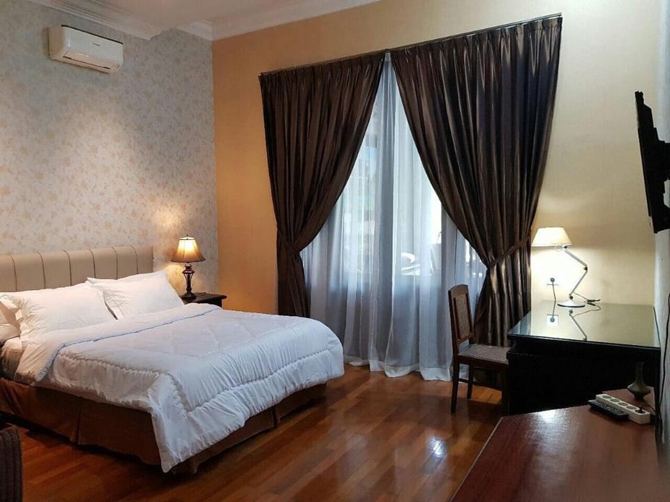 Guest House The Castle Vacation rental in Indonesia