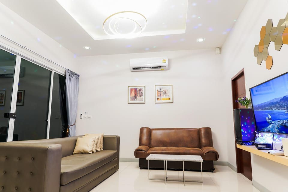 Mili Pool Villaจองบ้านรบกวนโทรถามก่อนทุกครั้งนะค่ะ Villa in Thailand