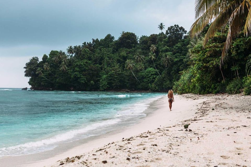 Krui Surfing Resort Villa in Indonesia
