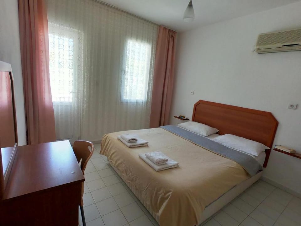 Sarıhan Apart Otel Mutfaksız sadece oda Only room Apartment in Ölüdeniz