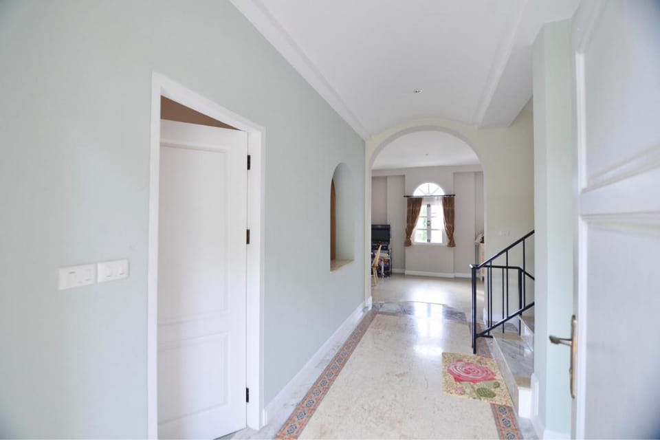 The Eyrie Khaoyai-Entire House-10people Villa in Laos