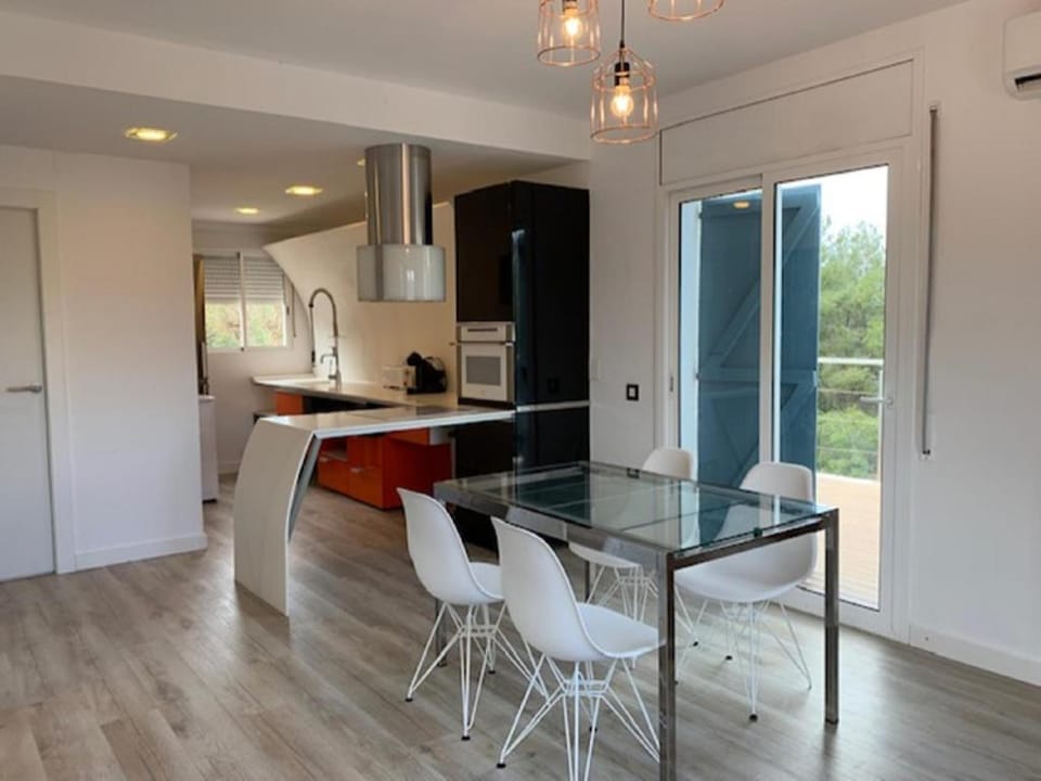 Villa Paradise Silvia Hotel in Garraf