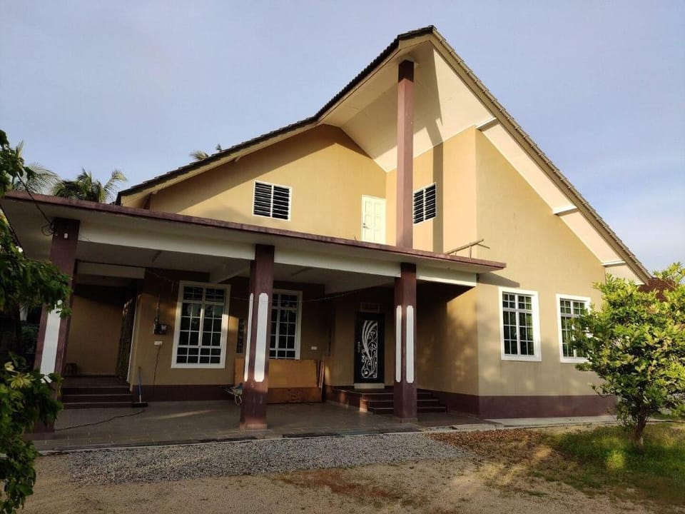 Mizah Homestay Kota Bharu Vacation rental in Malaysia