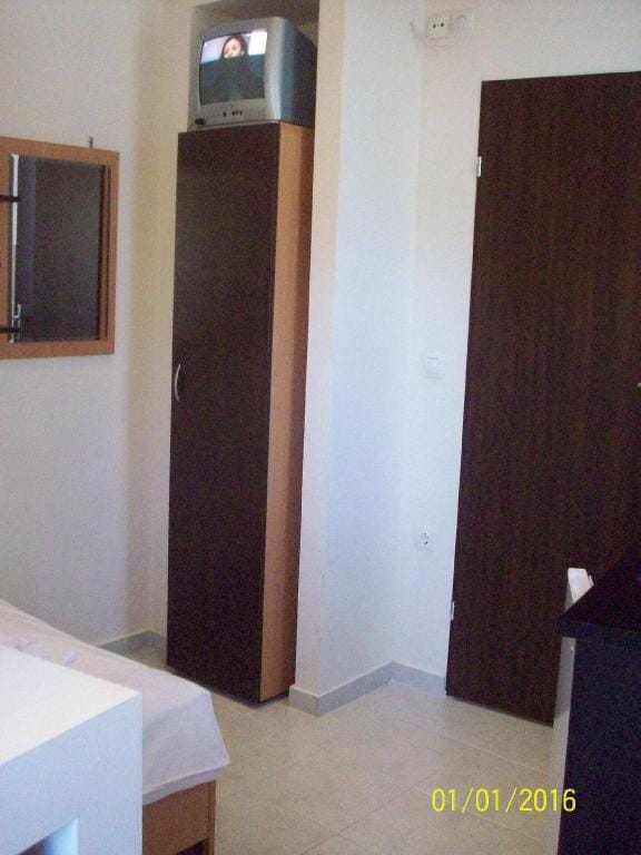Posto studio 4 chania crete 100 m from the beach Apartment in Crete