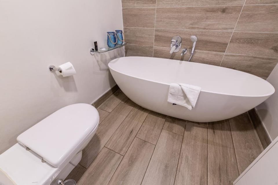 Elegant, upmarket apartment. Wifi, Pool, Gym! Apartment in Pretoria