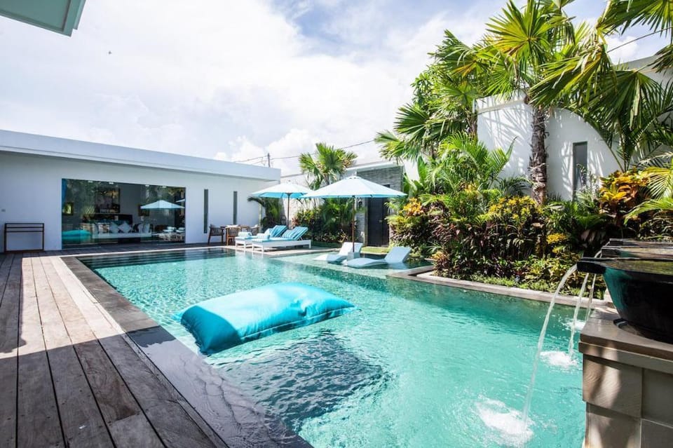 Bali luxury life … Villa in North Kuta