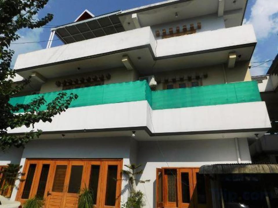 Pak Palace Guest House Abbottabad Bed and Breakfast in Pakistan