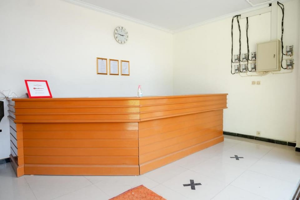 RedDoorz @ Jalan Wonosari KM.9 Hotel in Special Region of Yogyakarta