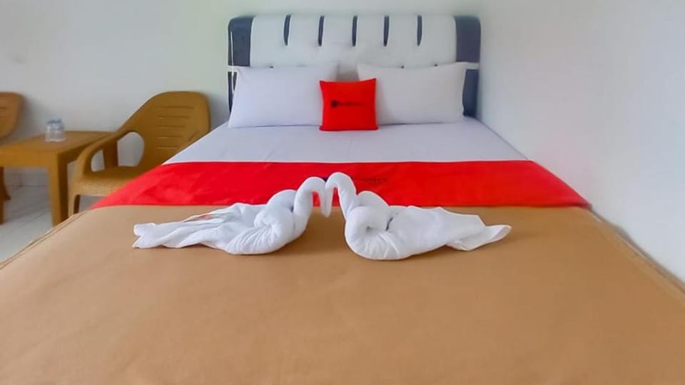 RedDoorz @ Geopark Ciletuh Sukabumi Hotel in West Java
