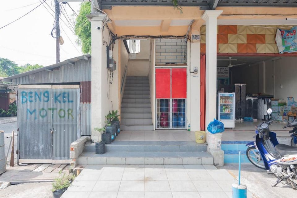 RedDoorz near Pasar Klandasan Balikpapan Hotel in Indonesia