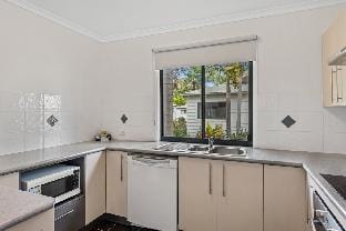 Discovery Parks - Rockhampton Campground/ 
RV Resort in Queensland