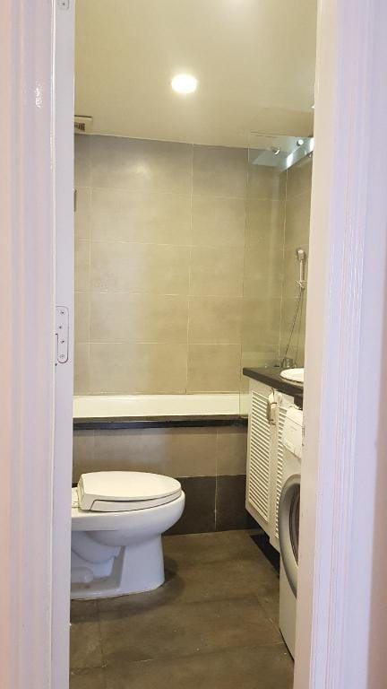 Căn hộ đẹp mới 2PN 3 mặt thoáng Apartment in Laos
