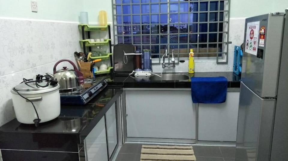 Two Stry.Teres-TmnSriKepayan, KK, Hospital,Airport Vacation rental in Kota Kinabalu