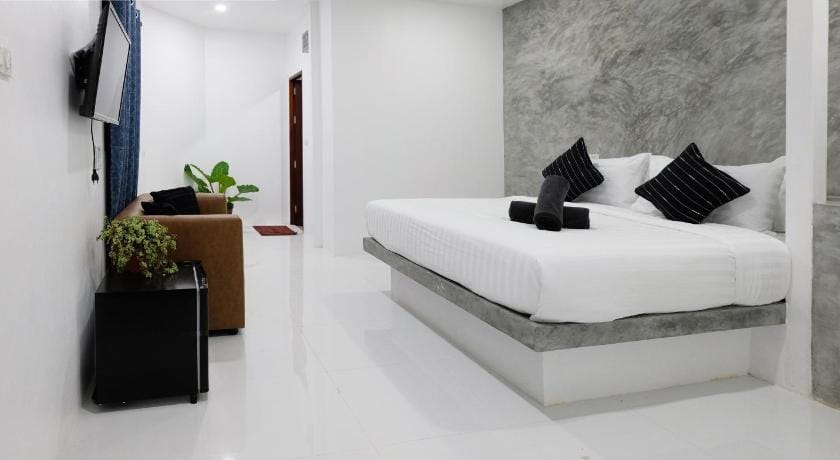 The Sky Hometel Hotel in Ko Tao