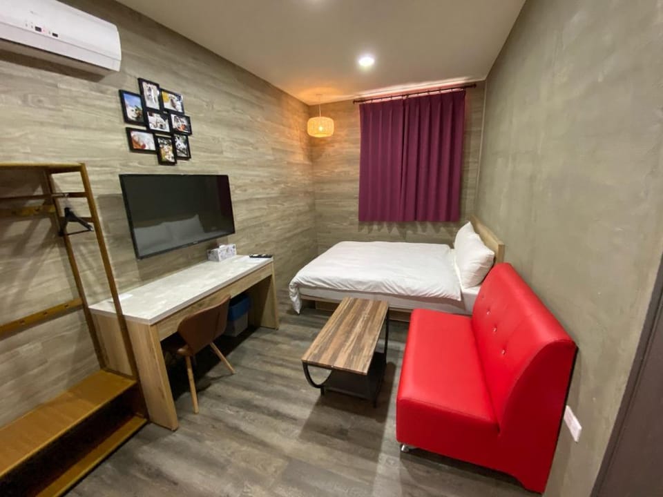 Exquisite River View Villa in Kaohsiung