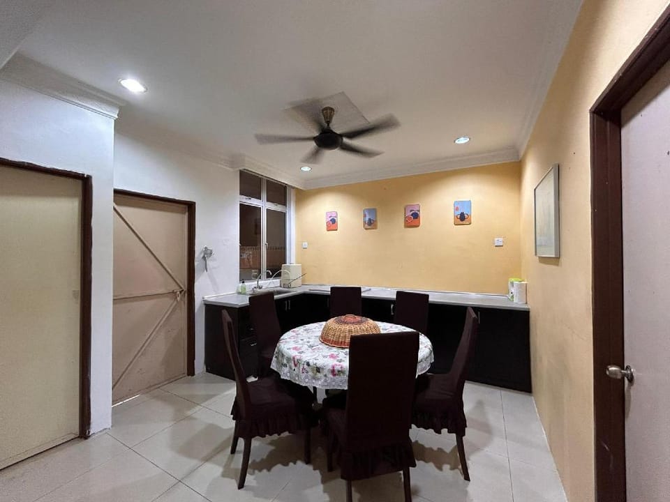 Homestay Jitra Zultie’s Vacation rental in Kedah