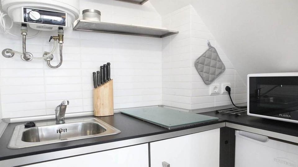 PS LISBON FLATS- Av Liberdade I - Clean&Safe Stamp Apartment in Lisbon