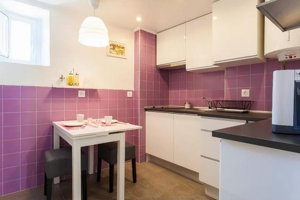 PS LISBON FLATS-Av Liberdade III- Clean&Safe Stamp Apartment in Lisbon